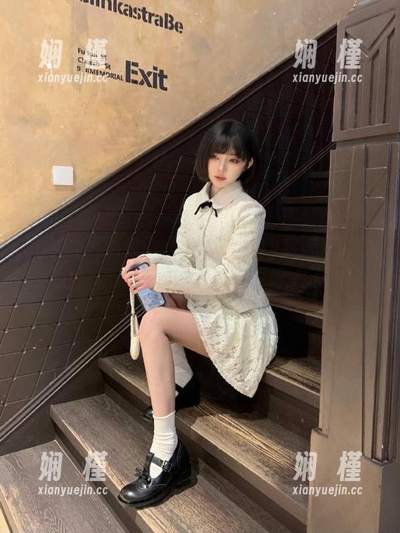 Callmecandy 微密圈 - 邂逅Callmecandy白嫩双腿魅力,精彩作品下载让你瞬间心动!