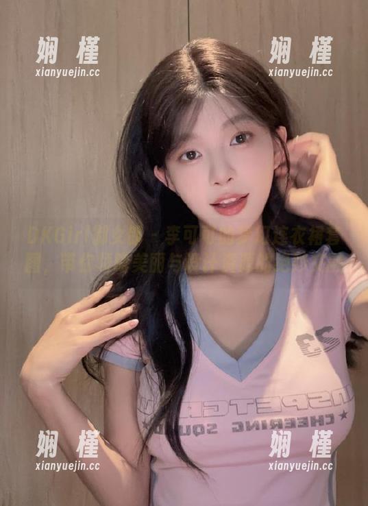 DKGirl御女郎 - 李可可的梦幻连衣裙套图，带你领略美丽与设计资源的绝妙交融