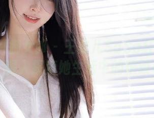 DKGirl御女郎 - 王沫儿SaSa红裙写真图集：深入探索她生活中的精致与灵动