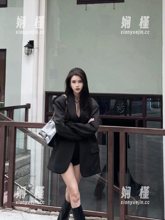 GIRLT果团网-云菲菲 GIRLT果团网 - 精选云菲菲最新浴室写真合集,尽显时尚与优雅的完美融合