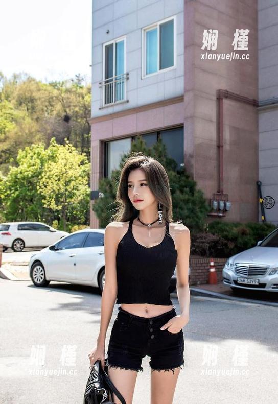 GIRLT果团网-龚玥菲 GIRLT果团网 - 陶冶身心的瑜伽艺术:龚玥菲写真图集中展现的无尽可能与创意