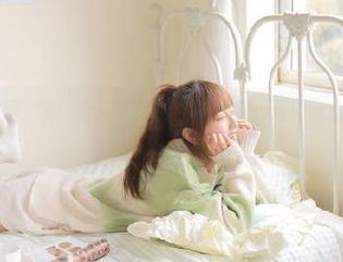 GIRLT果团网 - 龚玥菲运动风尚写真图集:展现运动与时尚的完美结合