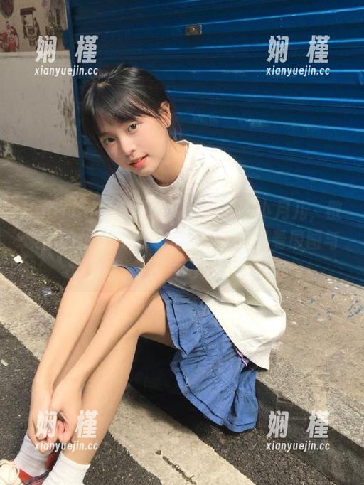HuaYan花の颜-小月儿 HuaYan花の颜 - 高跟鞋下的小月儿,散发出的优雅气质令人心醉,来看看原图与照片吧!