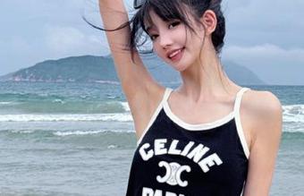 IMiss爱蜜社 - 陈思琪Ar的睡衣写真在线原图,真实与梦幻交错的慵懒瞬间!