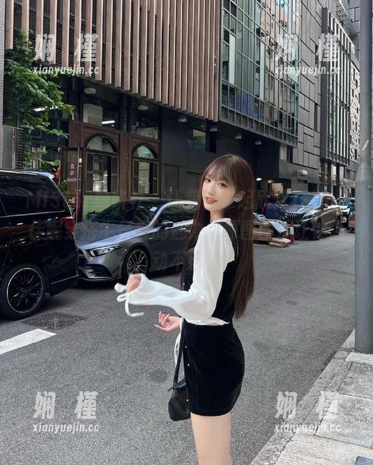 MiStar魅妍社 - 让我们一起欣赏Jenny佳妮穿搭牛仔裤的魅力，原图图片让你心动不已！