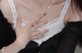 MiiTao蜜桃社 - 她的私房水手服:缇娜美Tinami图包解锁青春活力的秘密