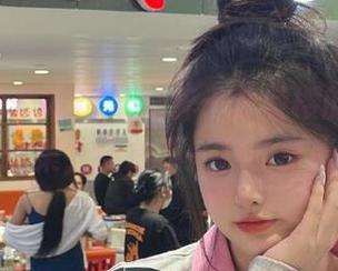 MyGirl美媛馆 - 迷醉于任莹樱的白衬衫写真合集，绽放不一样的时尚魅力