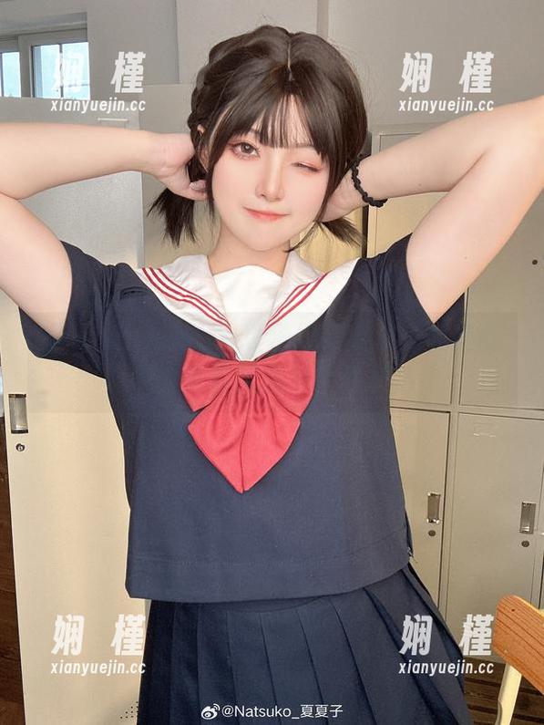 探秘Natsuko夏夏子风纪委员：高清写真中的青春气息与个性表达！