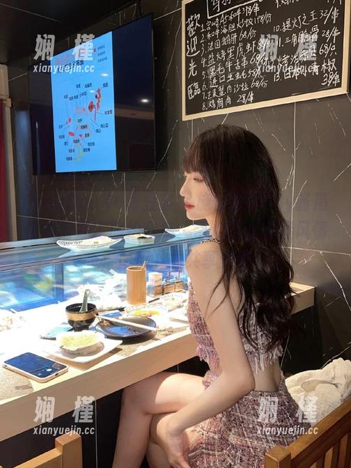 QingDouKe青豆客 - 施忆佳Kitty酱精美越南芽庄旅拍合集，带你领略异国风情，尽情下载共享美好