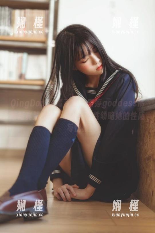 QingDouKe青豆客 - 雨婷goddess吊带写真照片集：让你一次性领略她的性感与优雅