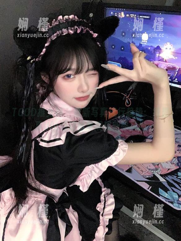 TGOD推女神 - 最新写真流行趋势：绮里嘉Ula通过吊带展现新季风尚