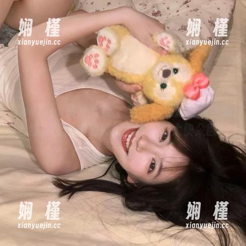TouTiao头条女神 - 刘雨露厨娘写真全新上线，图库中的搞笑美食让你大快朵颐！