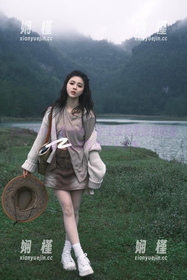 TouTiao头条女神 - 护士张梓柔的原图福利，私房写真让人惊艳