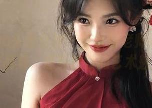 TouTiao头条女神 - 分享蔡老师的修女写真作品集，感受独特的艺术魅力！