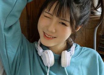 UGirls尤果网 - 在线观赏“一只香蕉船”的裤里丝写真：无尽魅力图片，诱惑力十足