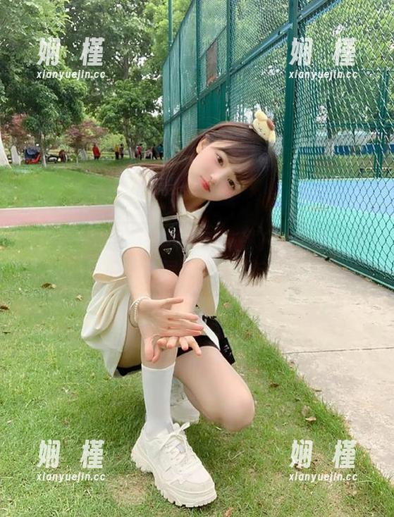 UGirls尤果网 - 探索乔依琳户外全集：每一张原图都展现独特的自然之美