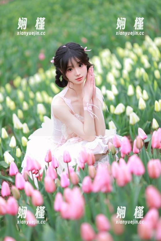 UGirls尤果网 - 探索孟狐狸的艺术之美，网盘中存放的美脚作品让你大饱眼福