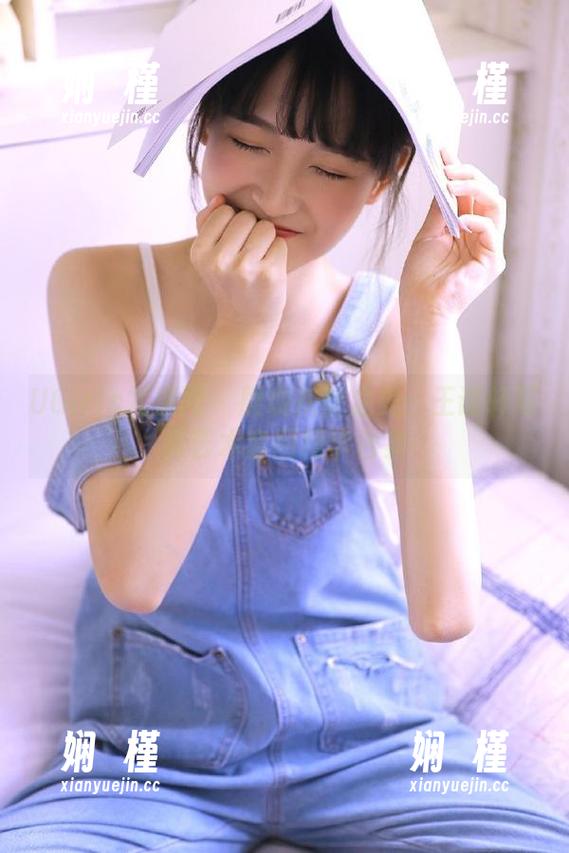 UGirls尤果网 - 展现灰丝之美：王谨轩写真艺术套图精华合集