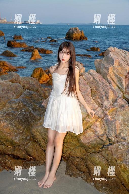 XIAOYU语画界 - 观看Angela小热巴的灰丝图包，谁说风格只能单一？来场视觉盛宴吧！
