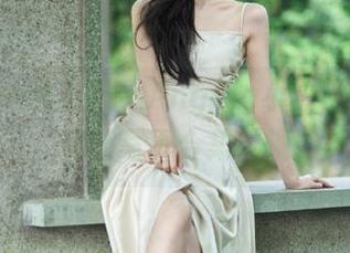 Xiuren秀人网 - Angela小热巴学妹的镜头下,清新写真合集展现唯美图片