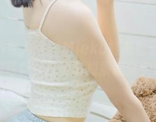 Xiuren秀人网 - Mieko林美惠子的眼镜私拍写真,打破陈规展现真实自我