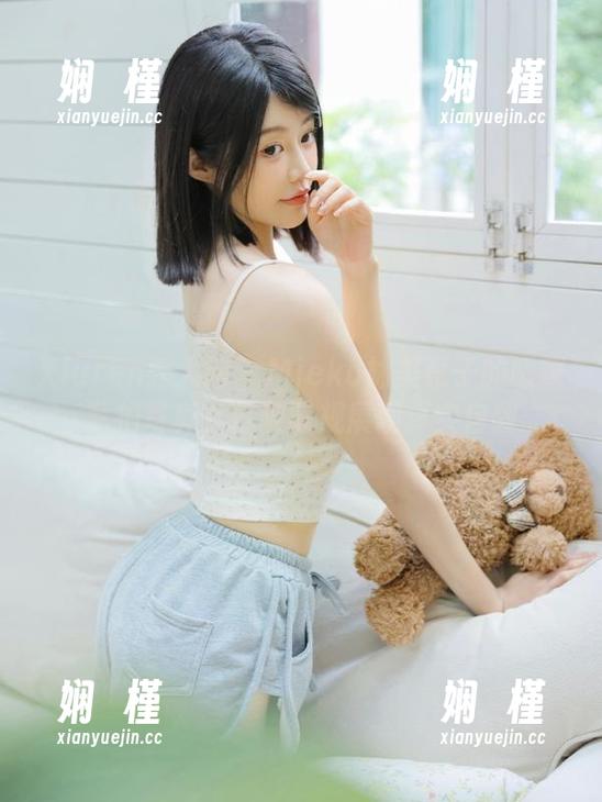 Xiuren秀人网 - Mieko林美惠子的眼镜私拍写真，打破陈规展现真实自我