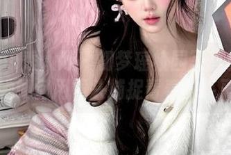 Xiuren秀人网 - 初梦瑶校园写真资源:看她如何用镜头捕捉青春的笑声!