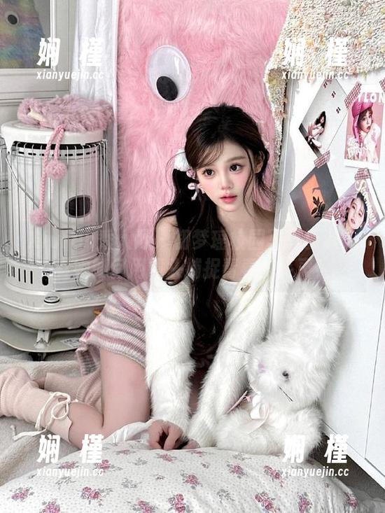 Xiuren秀人网 - 初梦瑶校园写真资源：看她如何用镜头捕捉青春的笑声！