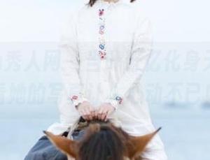Xiuren秀人网 - 当叶籽亿化身天使，观看她的写真让人心动不已！