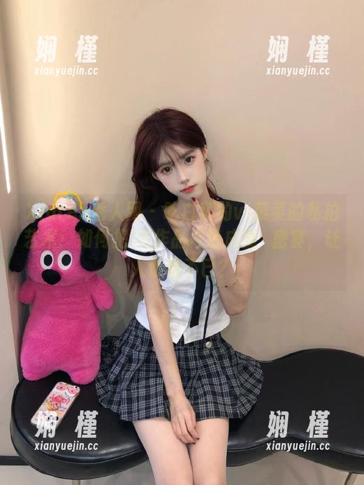 Xiuren秀人网-吃白菜的vi菜菜 Xiuren秀人网 - 吃白菜的vi菜菜的私拍艺术:如何把JK作品打造成视覺盛宴,让人惊艳不已?
