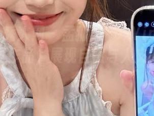 Xiuren秀人网 - 孟狐狸FoxYini的奶牛系列写真作品，展现自然与人文的完美融合