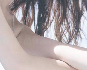 Xiuren秀人网 - 探索小泡芙的摄影世界,油亮作品在图库中轻松分享