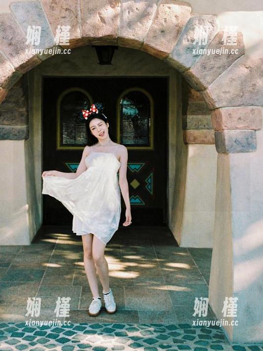 Xiuren秀人网-小狐狸Kathryn Xiuren秀人网 - 探索小狐狸Kathryn双人写真资源合集:感受艺术之美,激发创作灵感