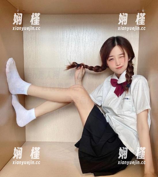 Xiuren秀人网 - 张思允Nice三亚旅拍写真合集，赶快免费观看她的精彩瞬间与创意作品！