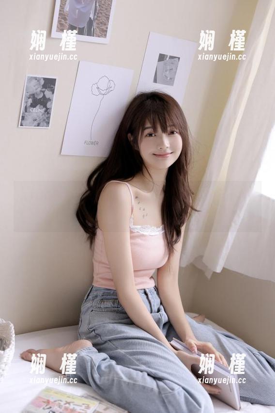Xiuren秀人网-徐微微mia Xiuren秀人网 - 白衬衫的浪漫:徐微微mia最新写真集现已上线于图库