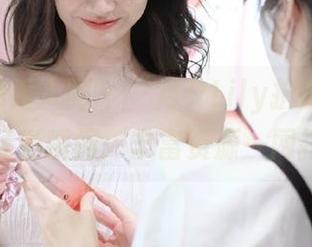 Xiuren秀人网 - “月夕Lily护士”写真集精彩瞬间:丰富资源一网打尽