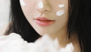 Xiuren秀人网 - 李梓熙居家写真原图免费送，带你体验她的生活美学与氛围