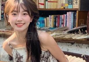 Xiuren秀人网 - 王俪丁双马尾风格写真，图库精选回忆青春的美好瞬间