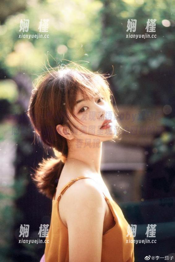 Xiuren秀人网 - 发现私语baby双马尾的魅力：精选写真美图呈现活力四射的青春风貌