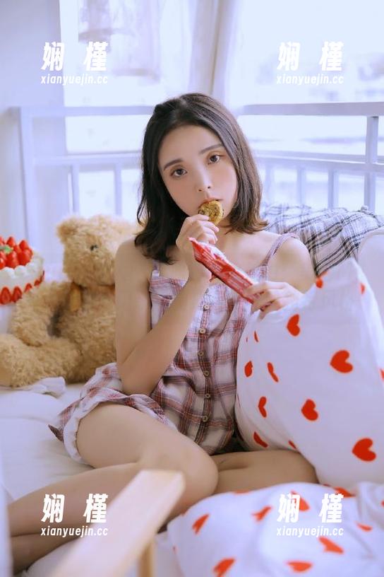 Xiuren秀人网 - 职业装的魅力：美七Mia高清图包记录职场成功女性的独特风格