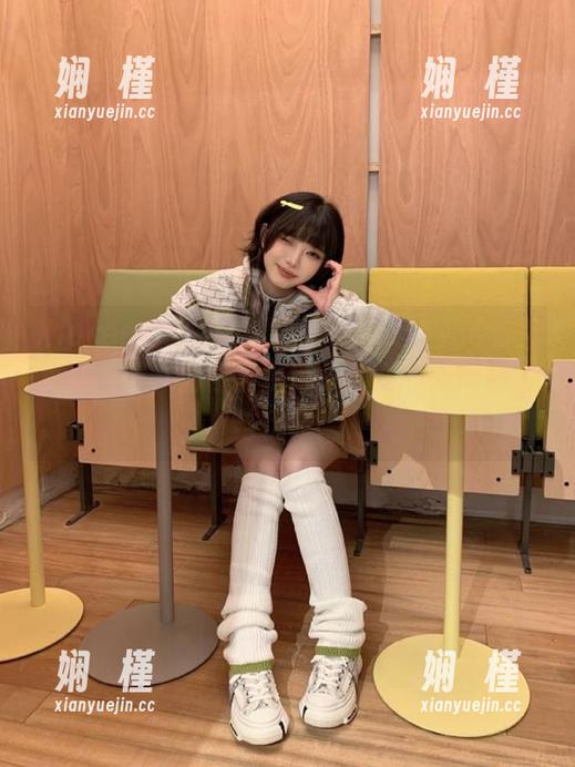 Xiuren秀人网 - 最新许诺Sabrina女神写真合集，为你呈现每一瞬间的无限魅力与优雅！