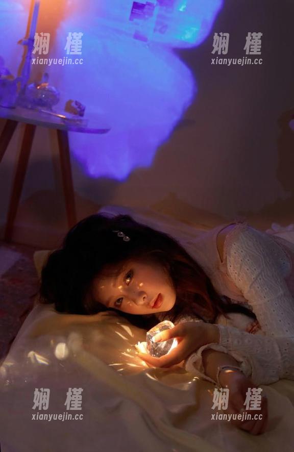 Xiuren秀人网 - 探秘黄可Christine的全套写真，裸足系列带你领略无尽妩媚与纯真