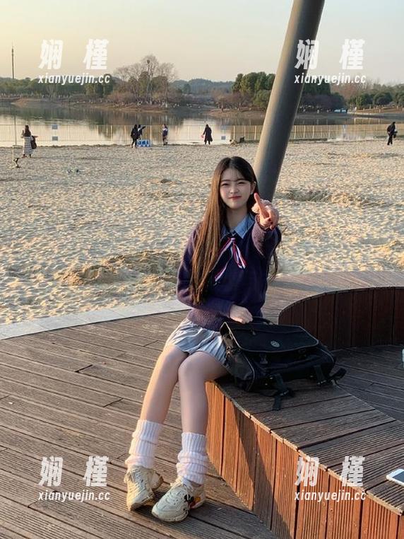 YouMi尤蜜荟-Cris_卓娅祺 YouMi尤蜜荟 - 探索Cris_卓娅祺黑丝全套写真,感受独特风格与气质的碰撞