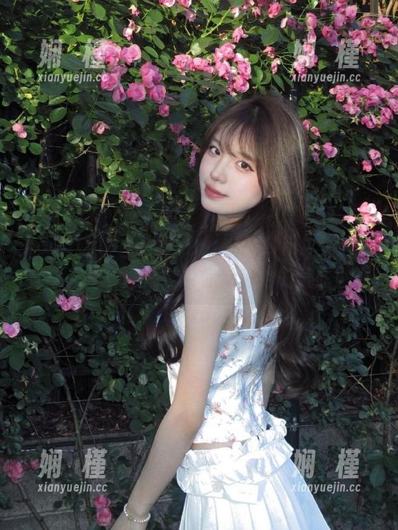beautyleg - 领略Miki的白裙风情：全套动人写真图集，带你走进她的美丽世界