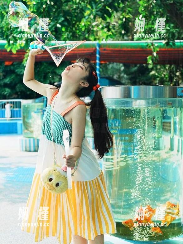 beautyleg - 私拍图集中的Minnie：在粉色的梦境里，你我都是迷失的灵魂！