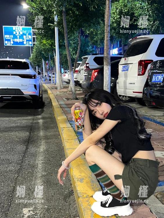 beautyleg - “Rita”私房长腿摄影合集，精选原图展现了一位博主的独特气质与迷人姿态！