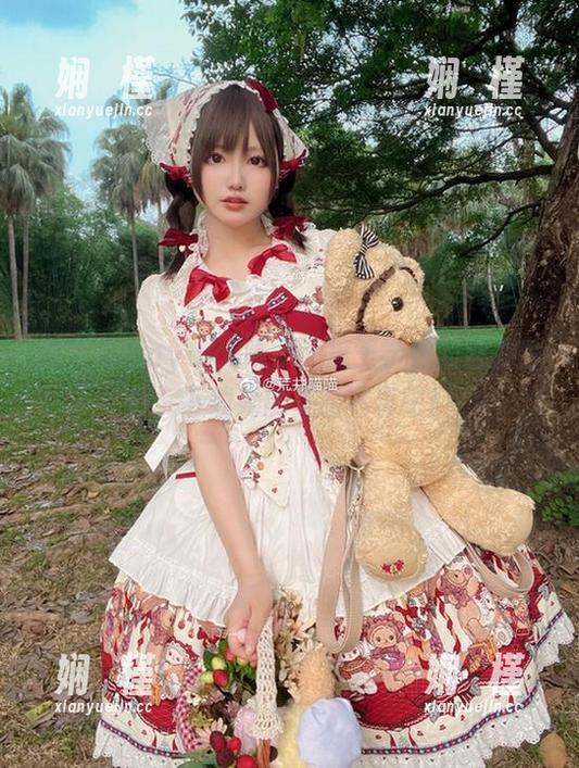 探索高清nyako喵子大魔王学姐的魅力世界，下载她的美丽写真吧！