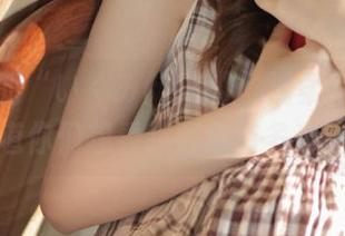 网盘里的“いくみ(育美)”温柔写真：我知道你们想看我到底有多自恋！
