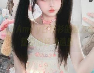 丽柜 - 观看Amily白衬衫的魅力合集,重塑你的经典造型