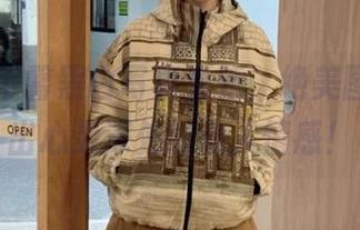 丽柜 - 可馨黑白写真更新,绝美图像传递出心灵深处的动人情感!